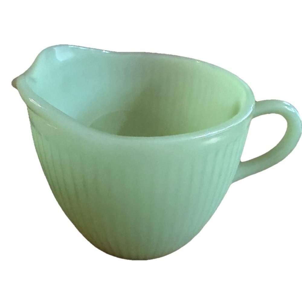 VINTAGE ANCHOR HOCKING FIRE KING JADEITE JANE RAY PATTERN CREAMER GREEN